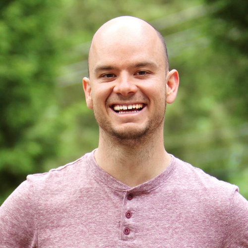 Hustle Culture- How to Go From Being Homeless to Building a Six Figure Business with Luis Congdon