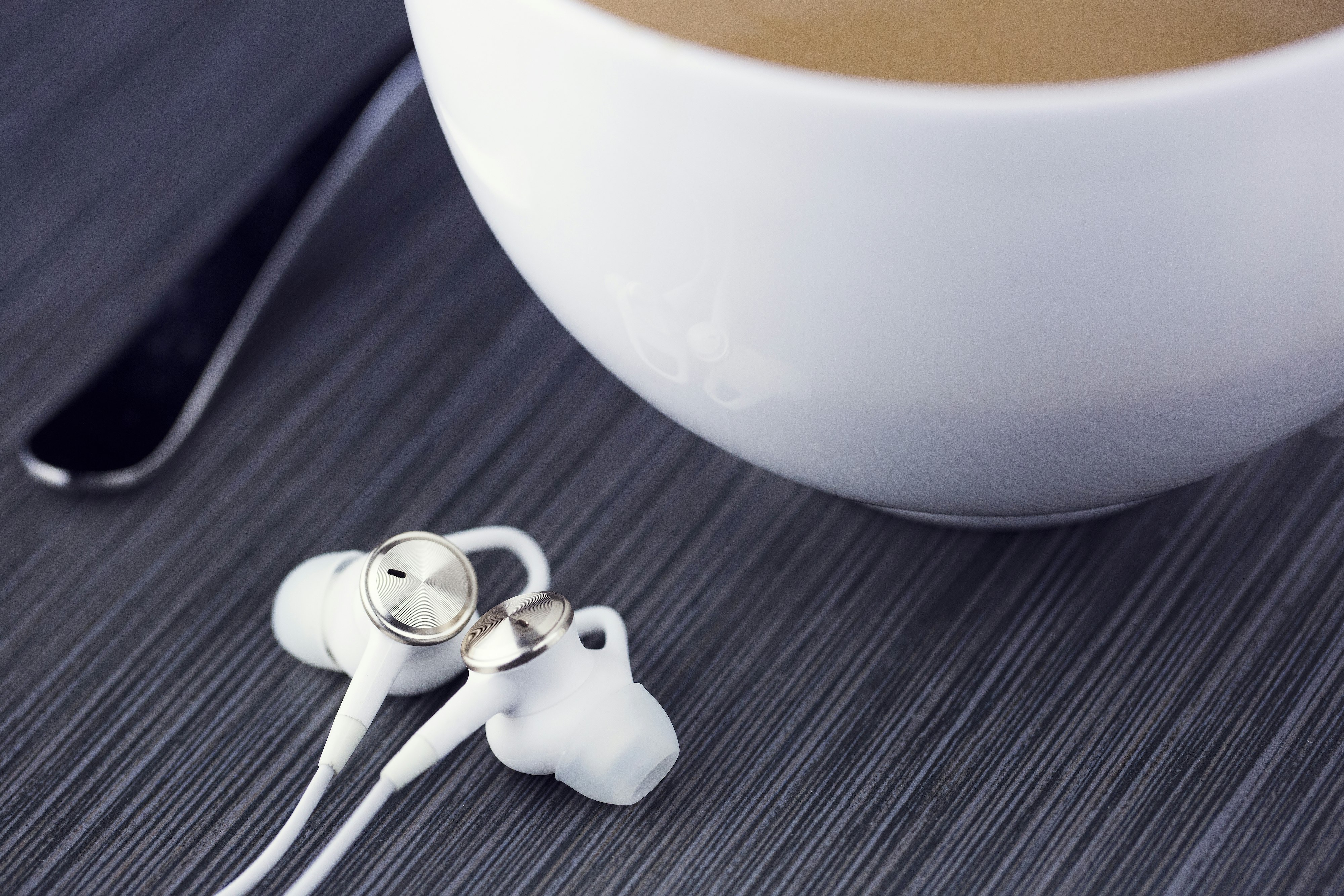 Linner Active Noise Cancelling Earbuds (Kickstarter) gallery image