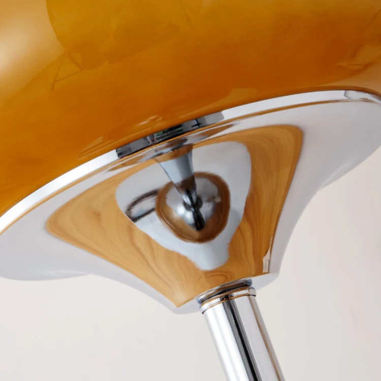 Modern egg tart table lamp - Screenshot 5 showing product features and functionality