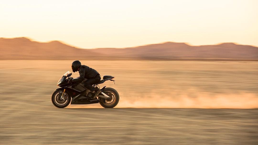 Lightning LS-218 Superbike gallery image