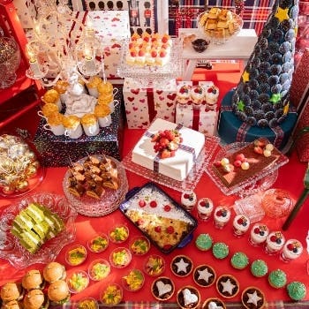 Introducing Japanese strawberry buffet