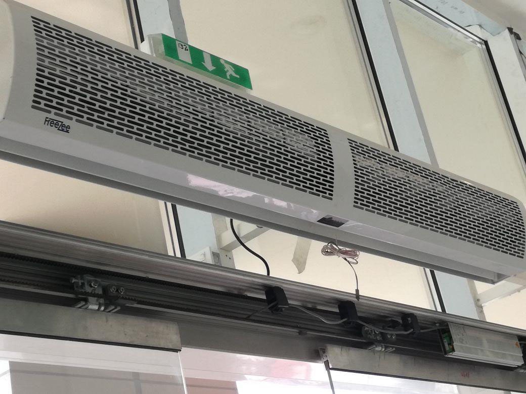 FREEZEEX AIR CURTAINS gallery image
