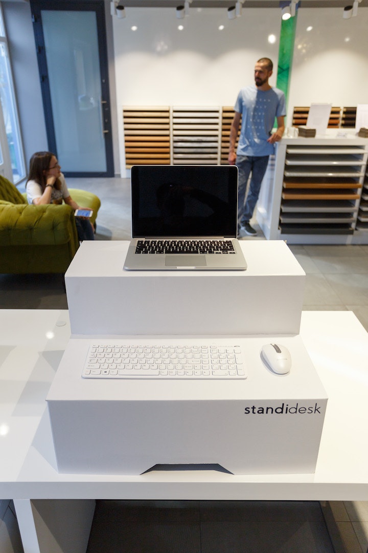standidesk gallery image