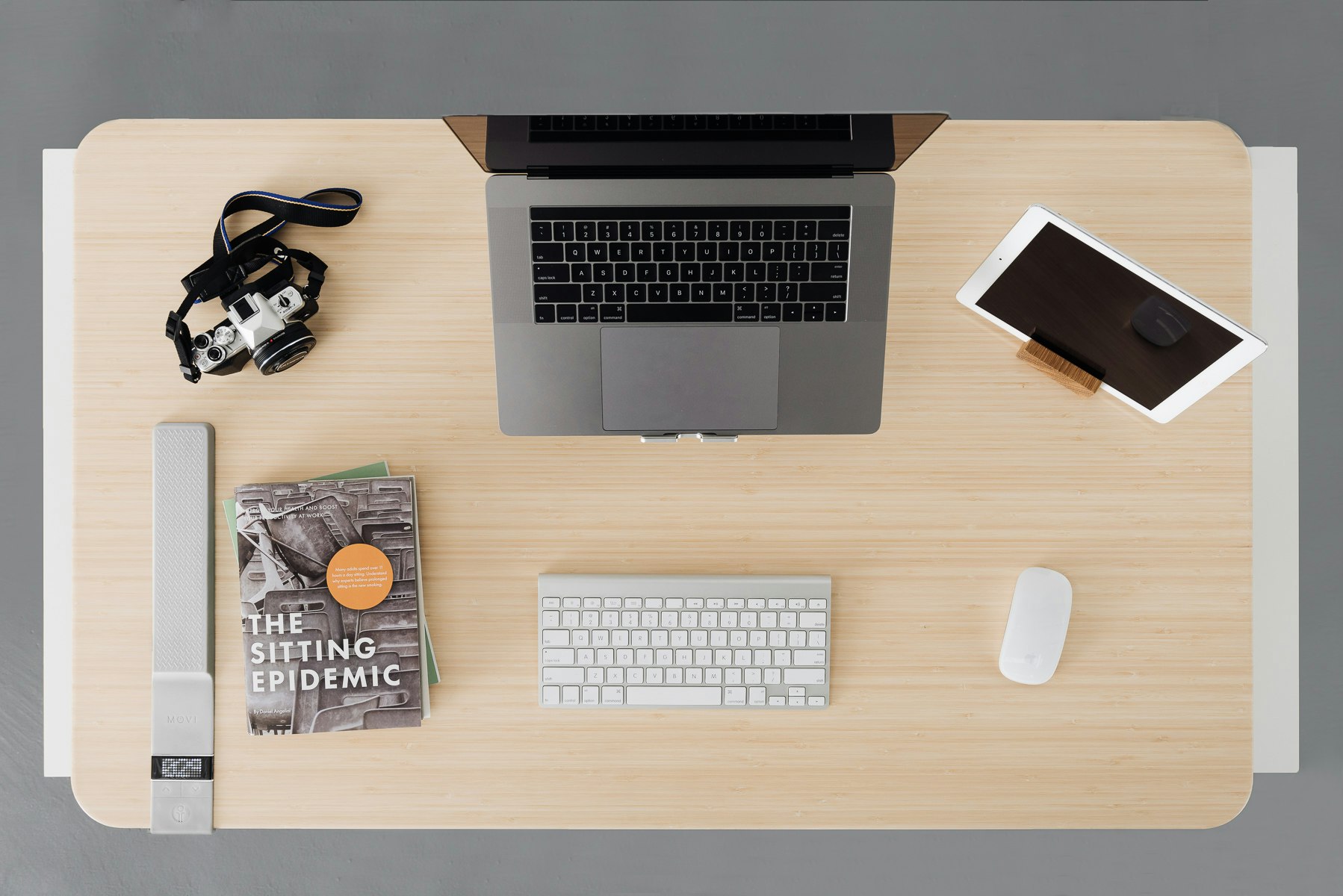 MOVI Standing Desk gallery image