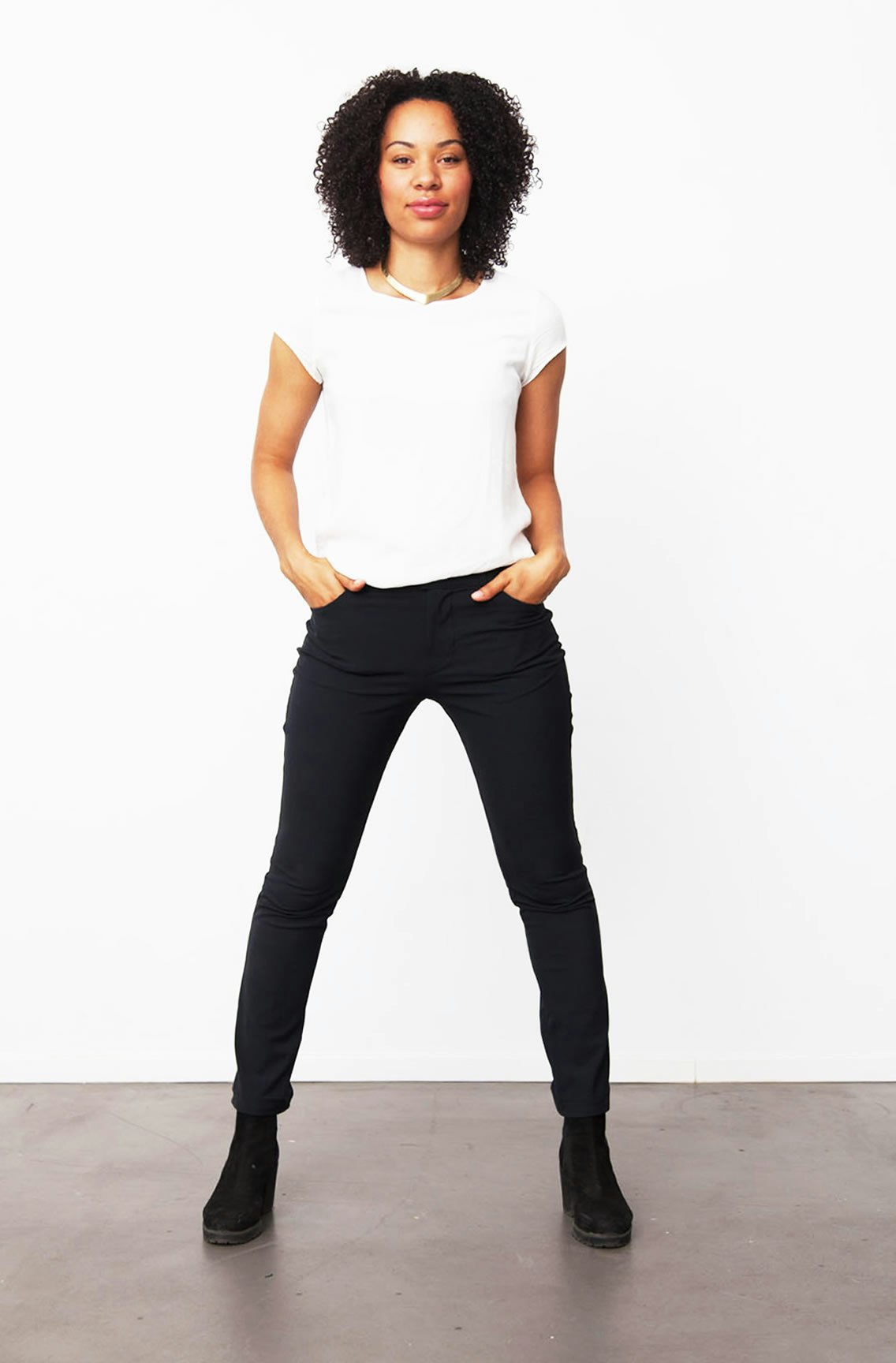 Zephyr Berlin: Perfect Travel Pants gallery image