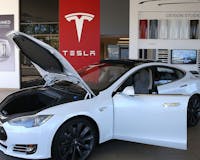 Tesla Model S media 2