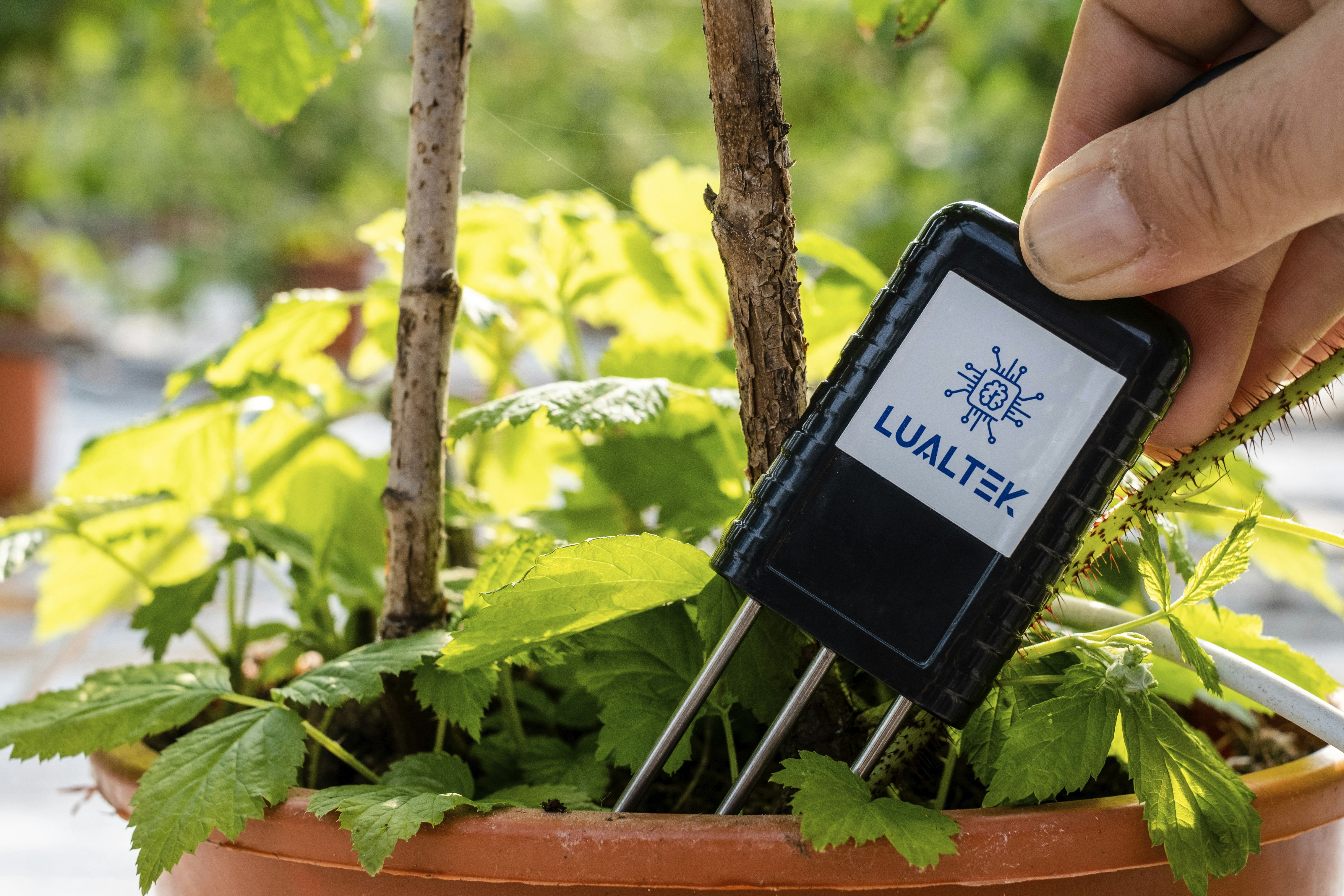 LUALTEK - Ihr virtueller Agronomist ohne Internet und Strom Medien 9