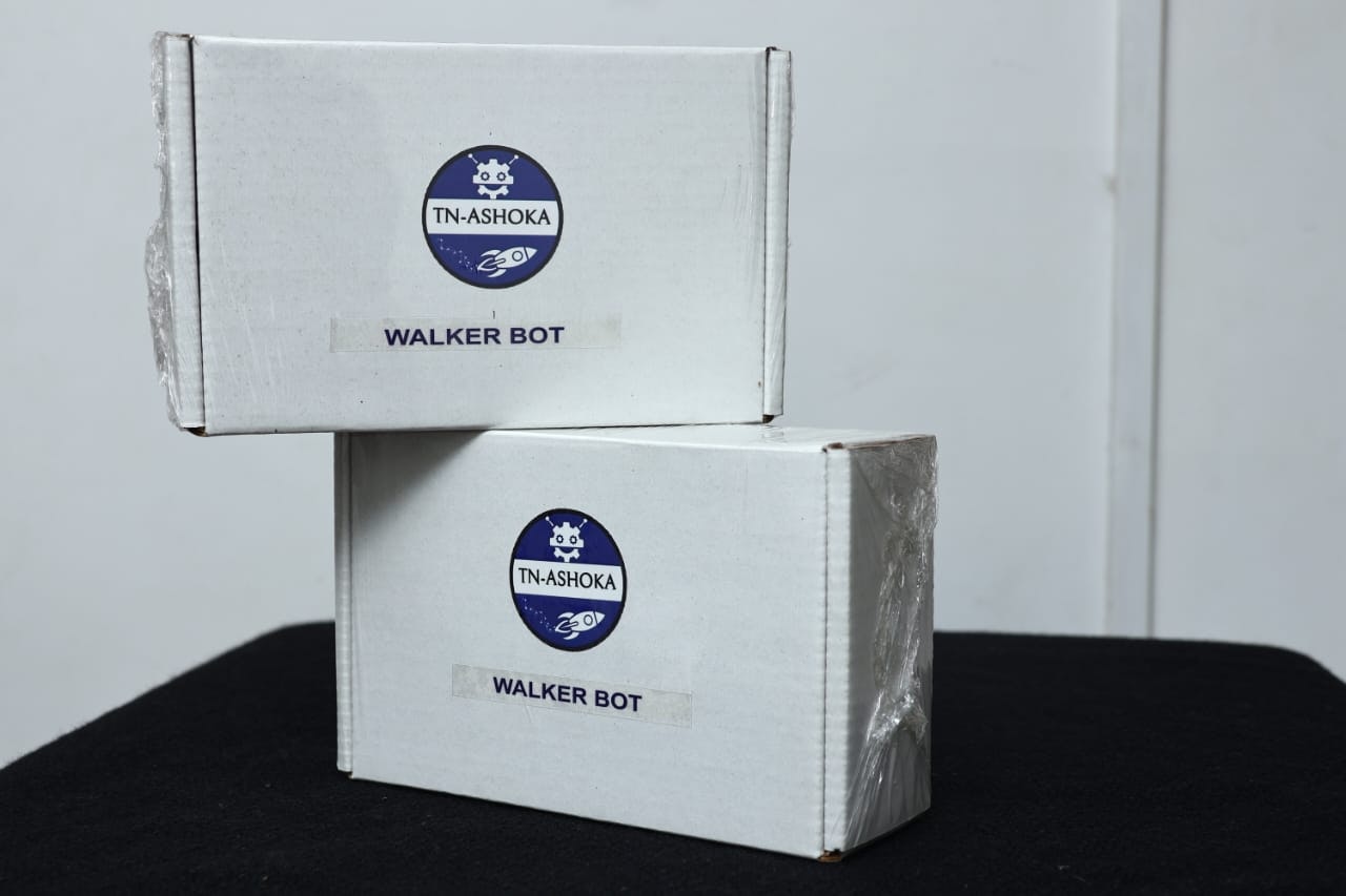 Walker Bot media 1