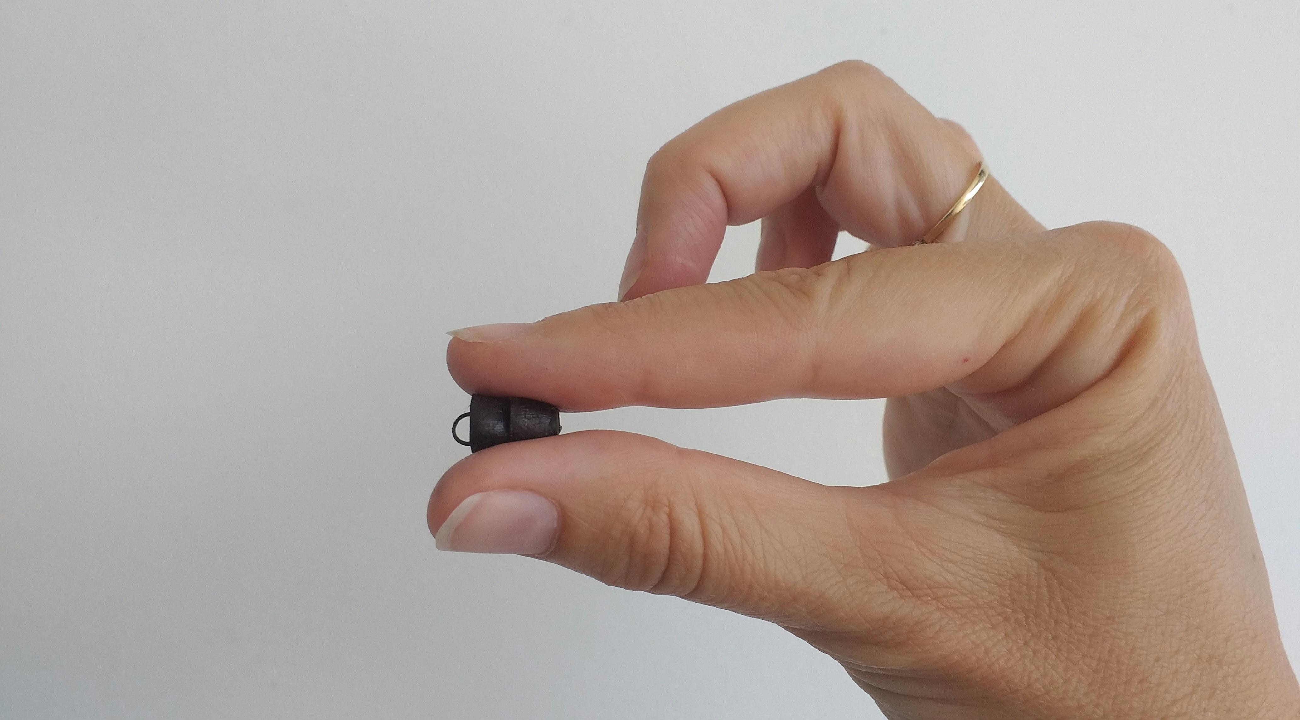 iAR. First 100% Invisible Hearing Aid gallery image