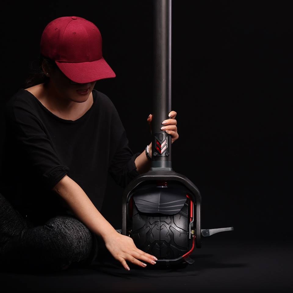 KO1 Electric Scooter gallery image