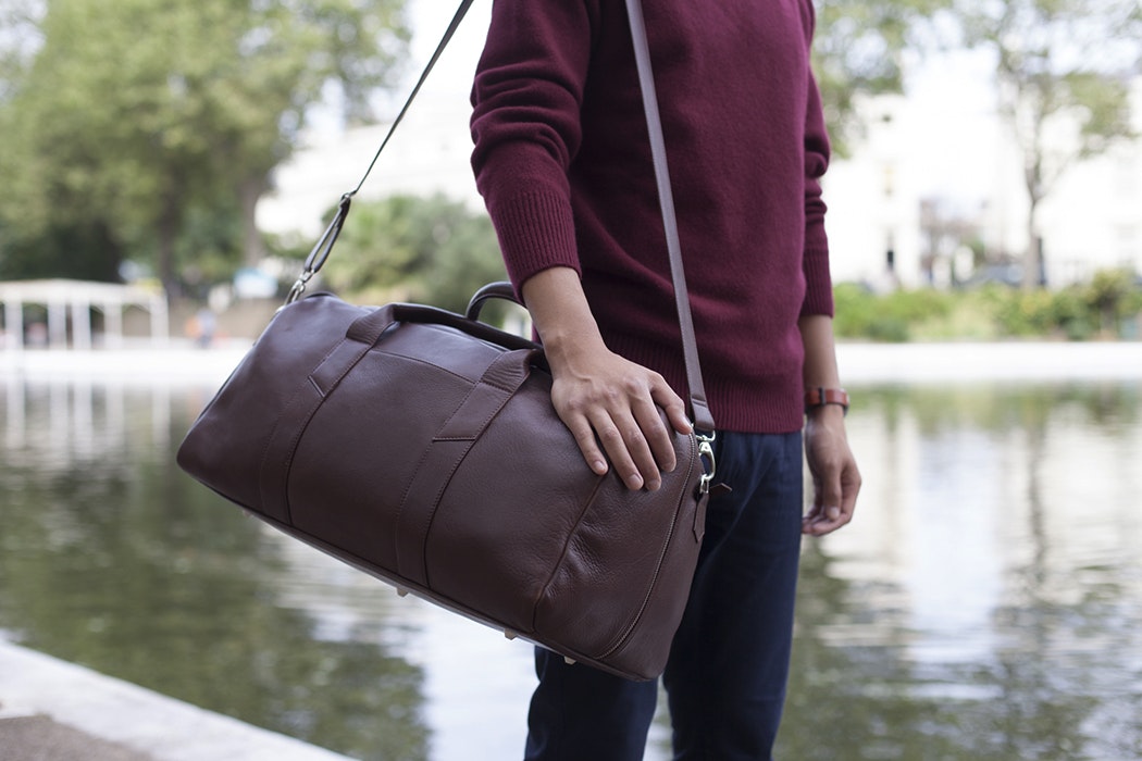 Issara gallery image