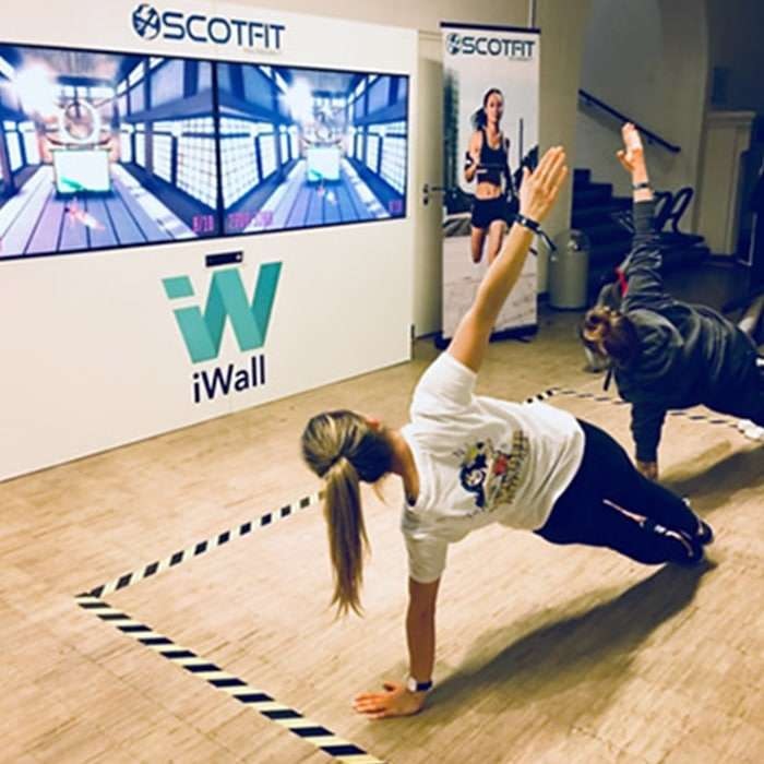 identificación - Iwall: donde el movimiento se encuentra con la tecnología media 2