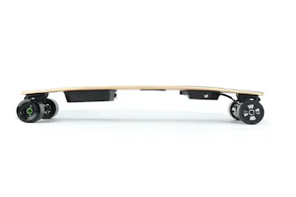 Armo Board Electric Skateboard gallery image