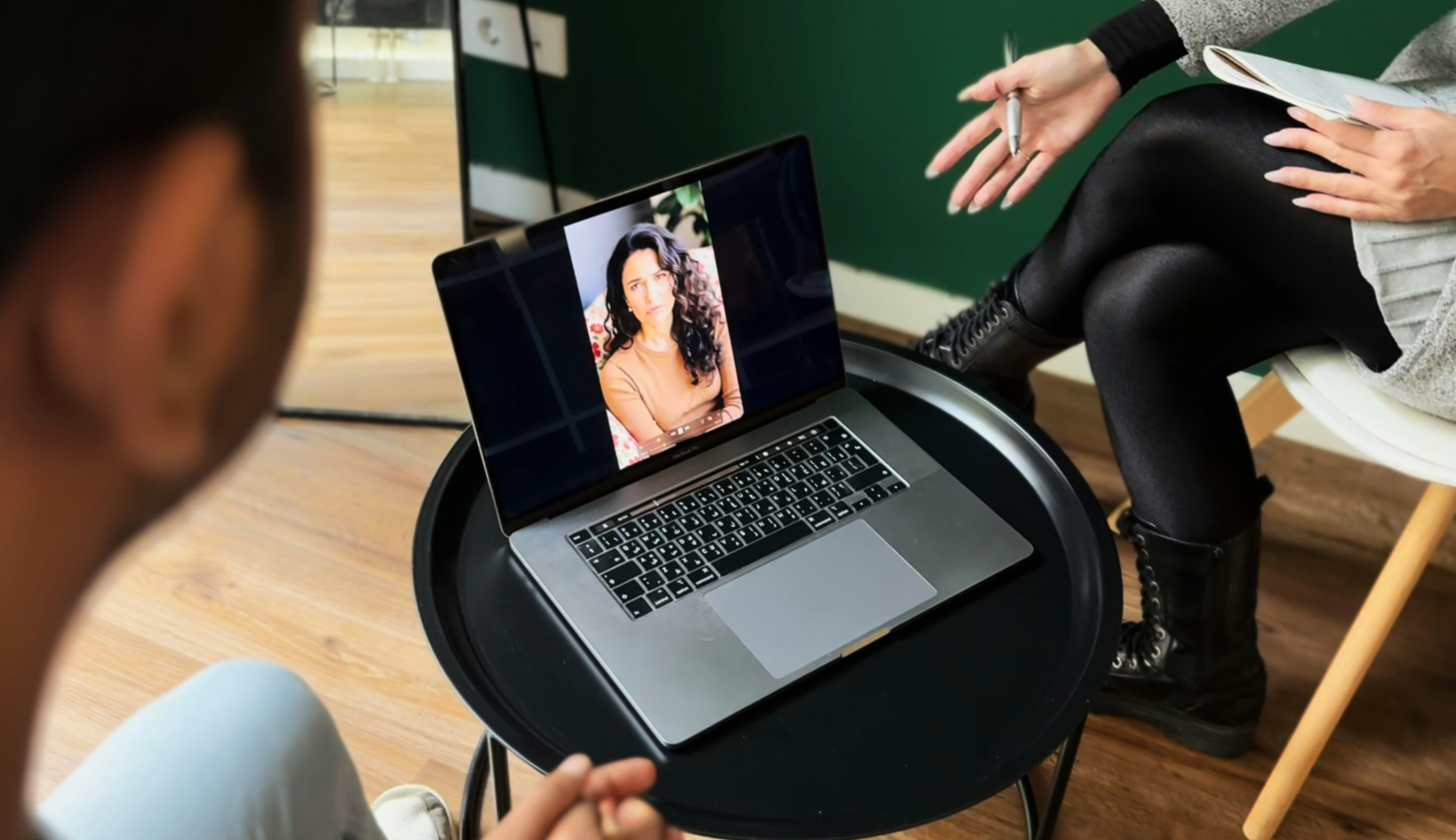 AI Bonding  - Main screenshot showing features and interface