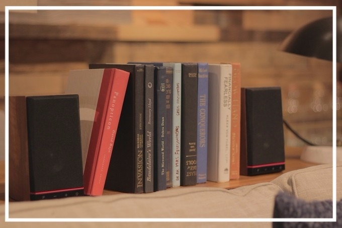 mi8| Retro Wireless Stereo Bluetooth Sound System  gallery image