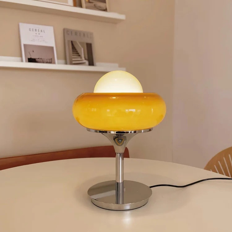 Modern egg tart table lamp - Screenshot 4 showing product features and functionality