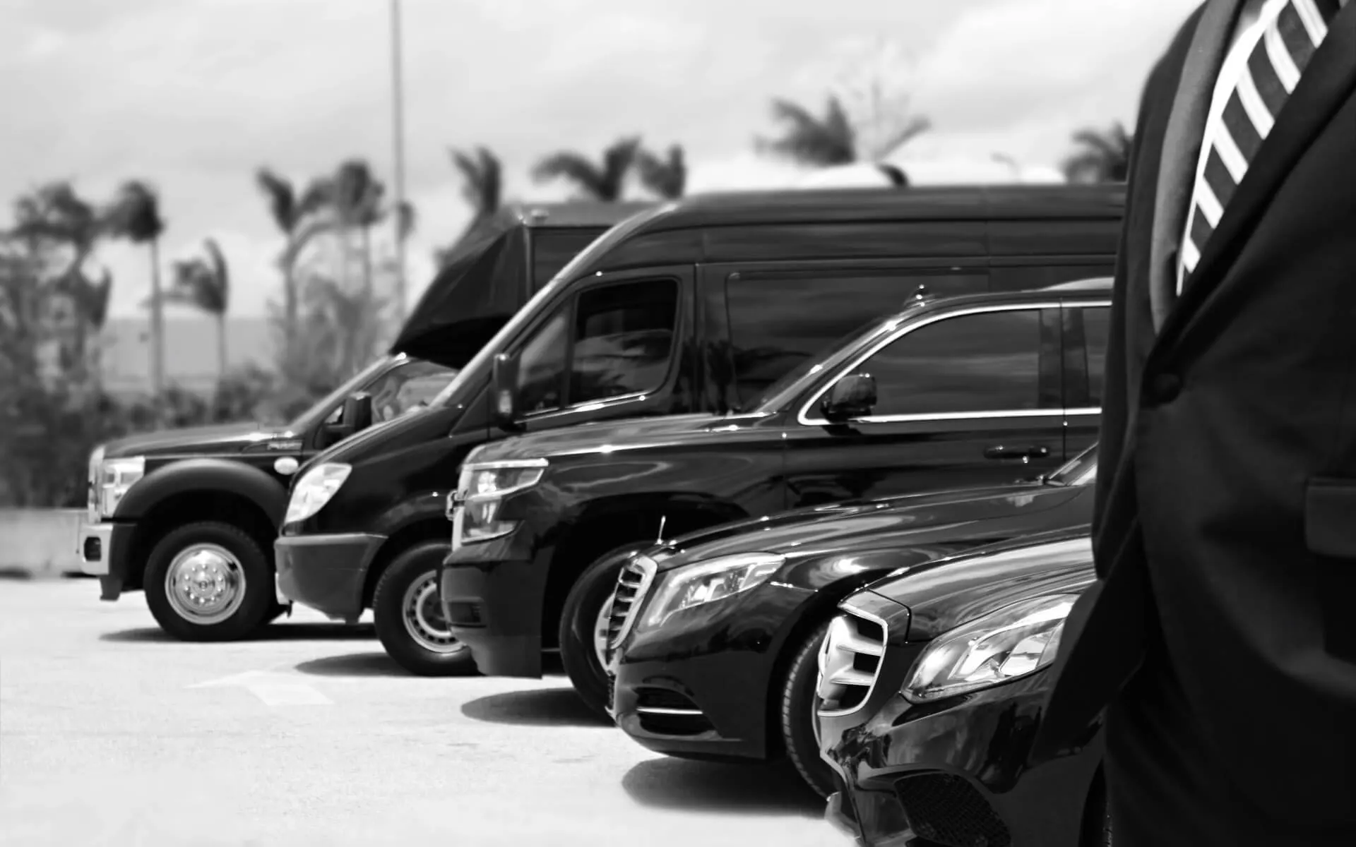 Automotive Luxury Limo & Car Service