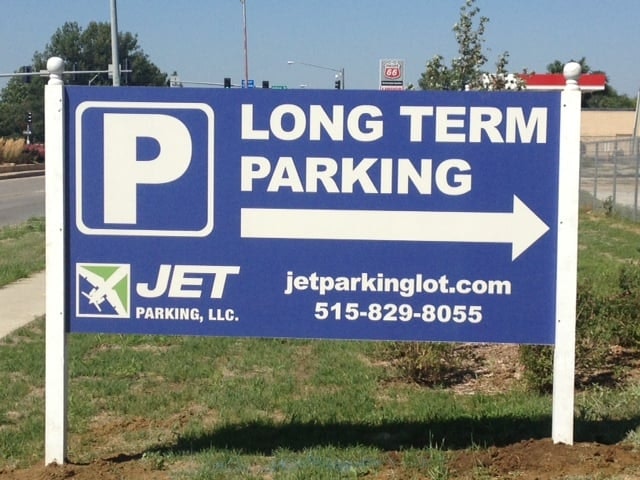 Jet Parking - Des Moines Airport Parking - Screenshot 2 showing product features and functionality