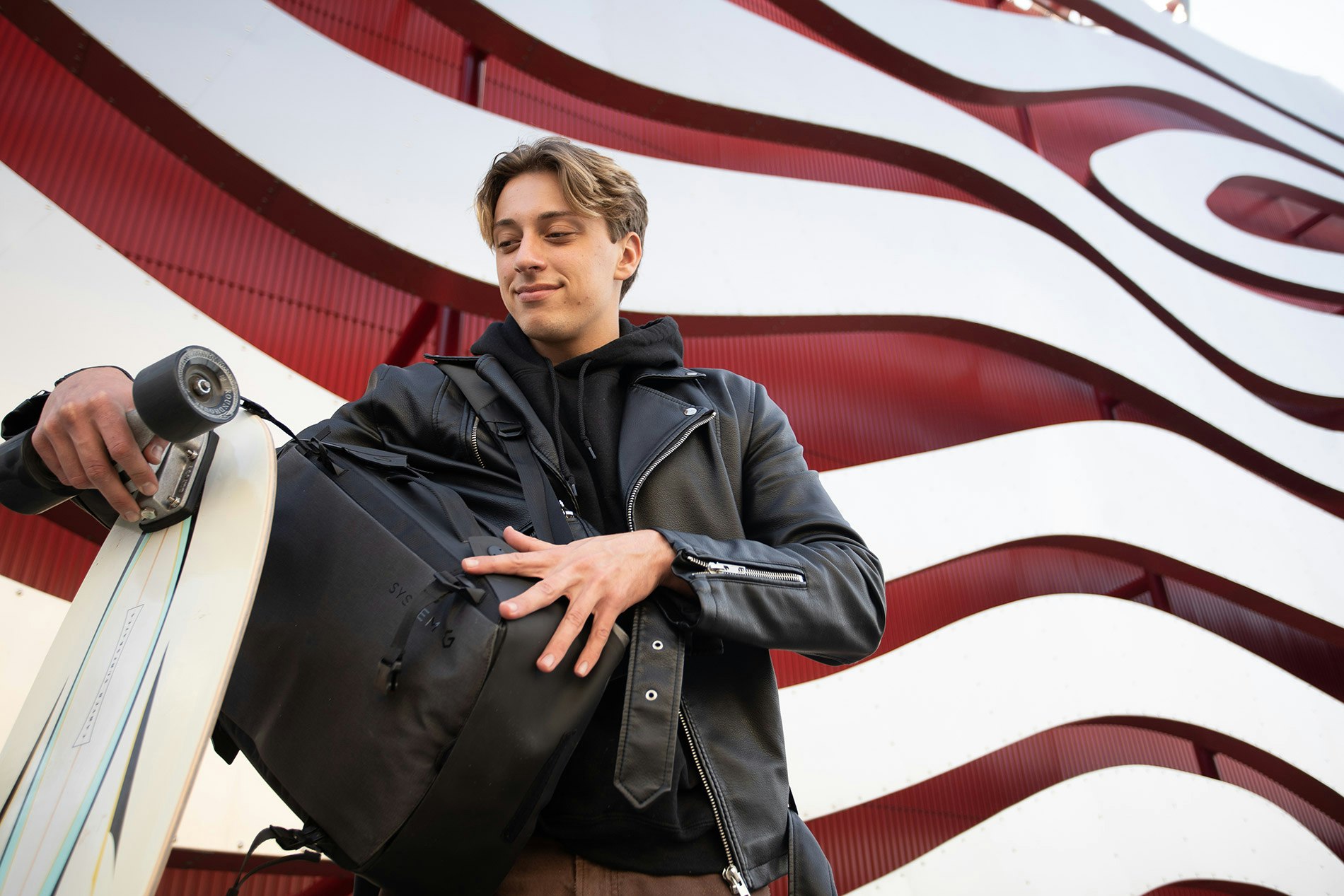 KONVERT : Convertible, Adaptive Carry gallery image