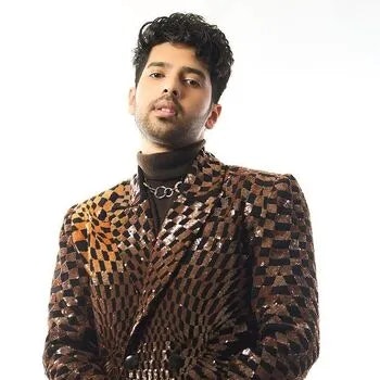 Hire Armaan Malik from Book My Singer media 1