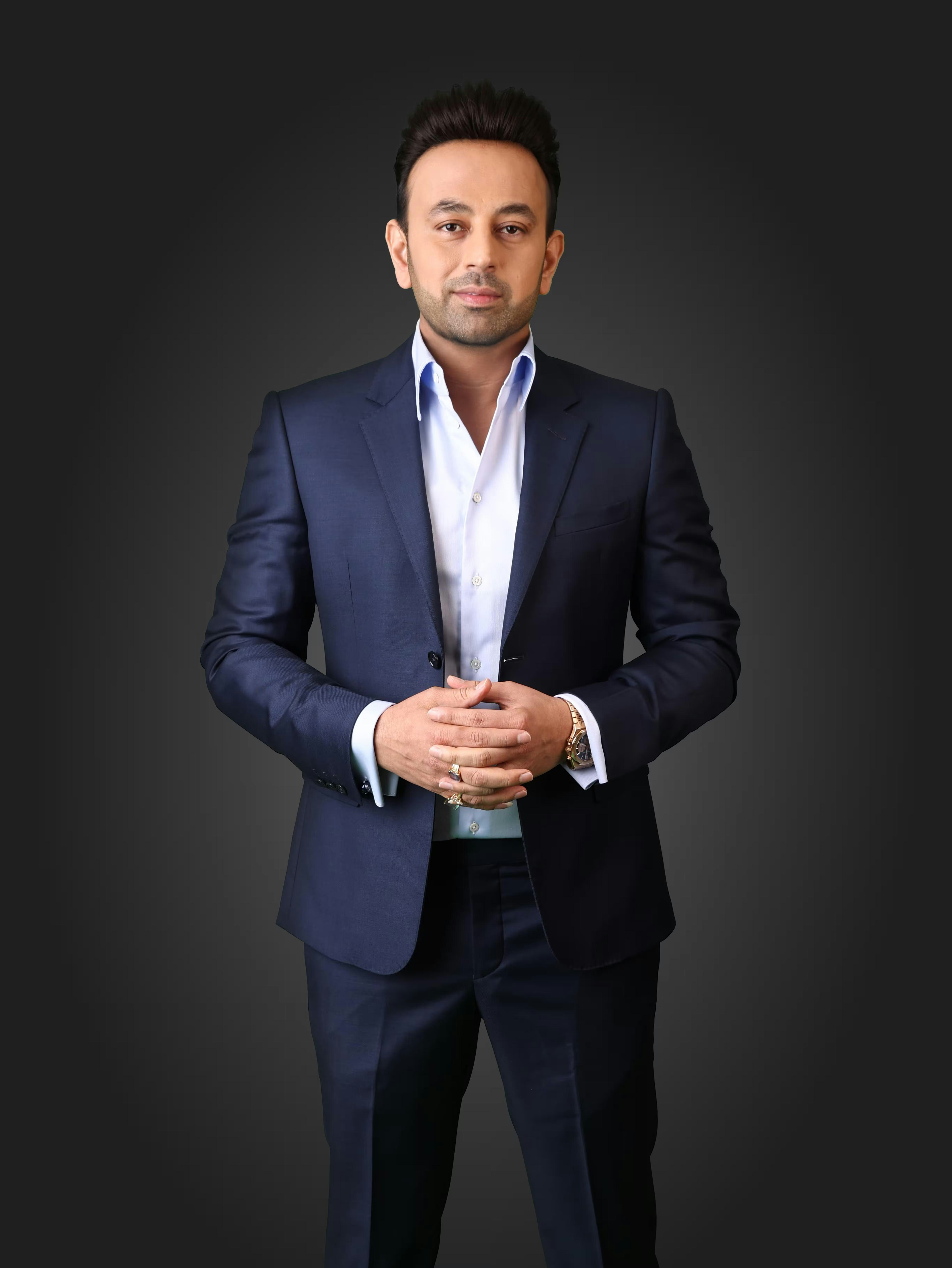 Satish Sanpal  gallery image