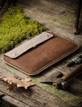 Fold Series minimalistic leather wallet/card holder gallery image