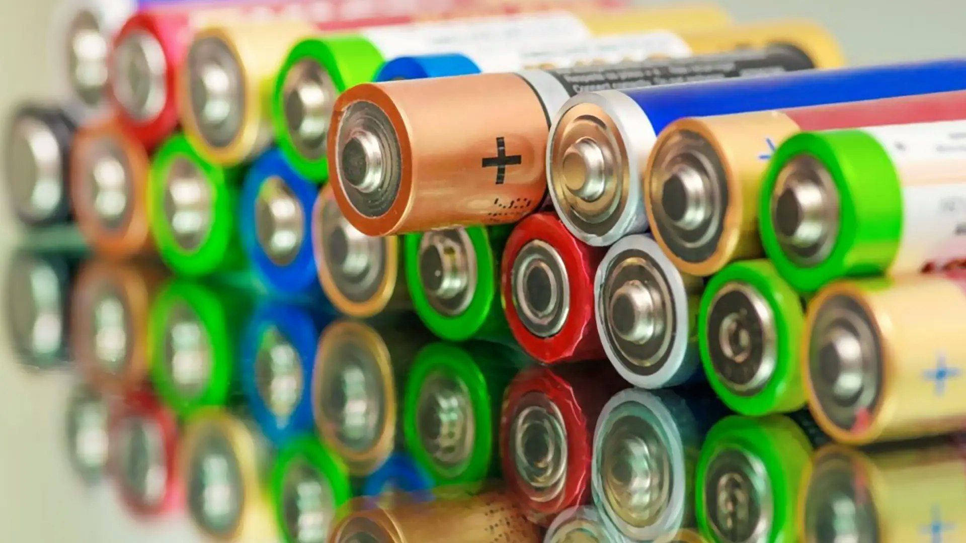 CM BATTERIES - Main product screenshot demonstrating key features and user interface