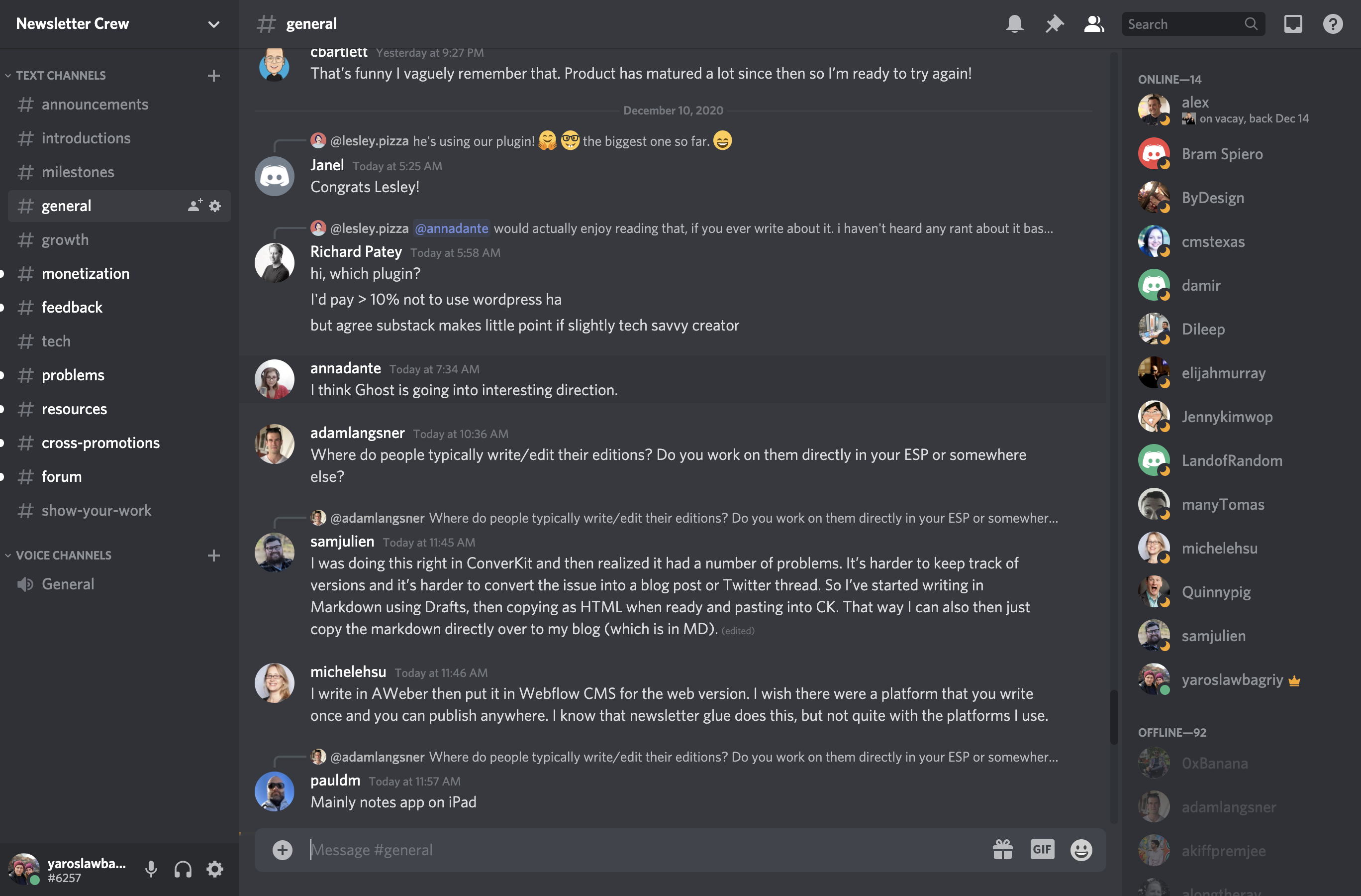 Newsletter Crew gallery image