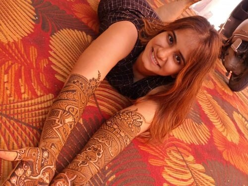 Rinku Mehandi Artist - Main screenshot showing features and interface