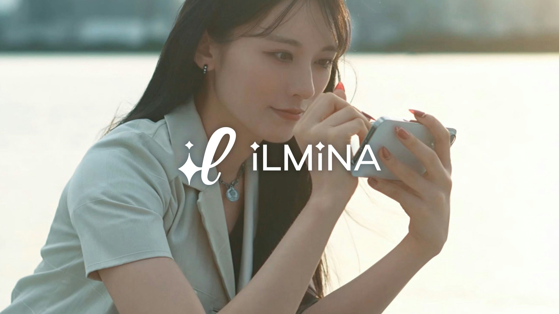 iLMiNA gallery image