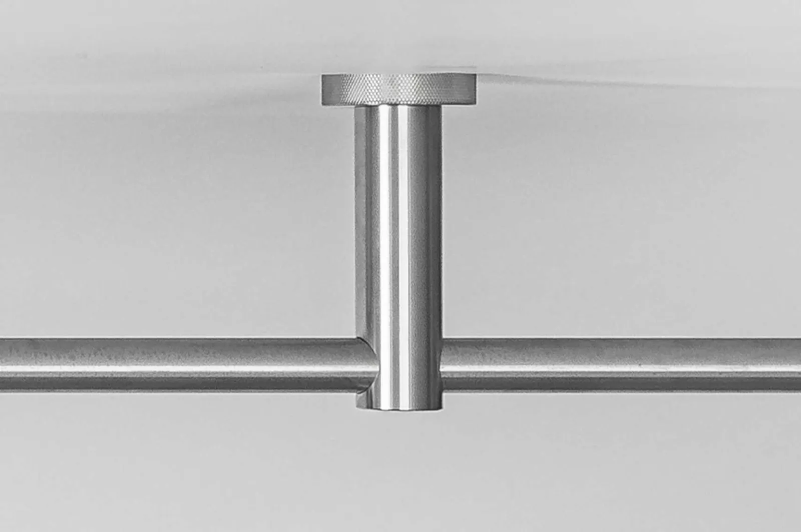 Maddox Wardrobe Rail Stainless Steel screenshot 1