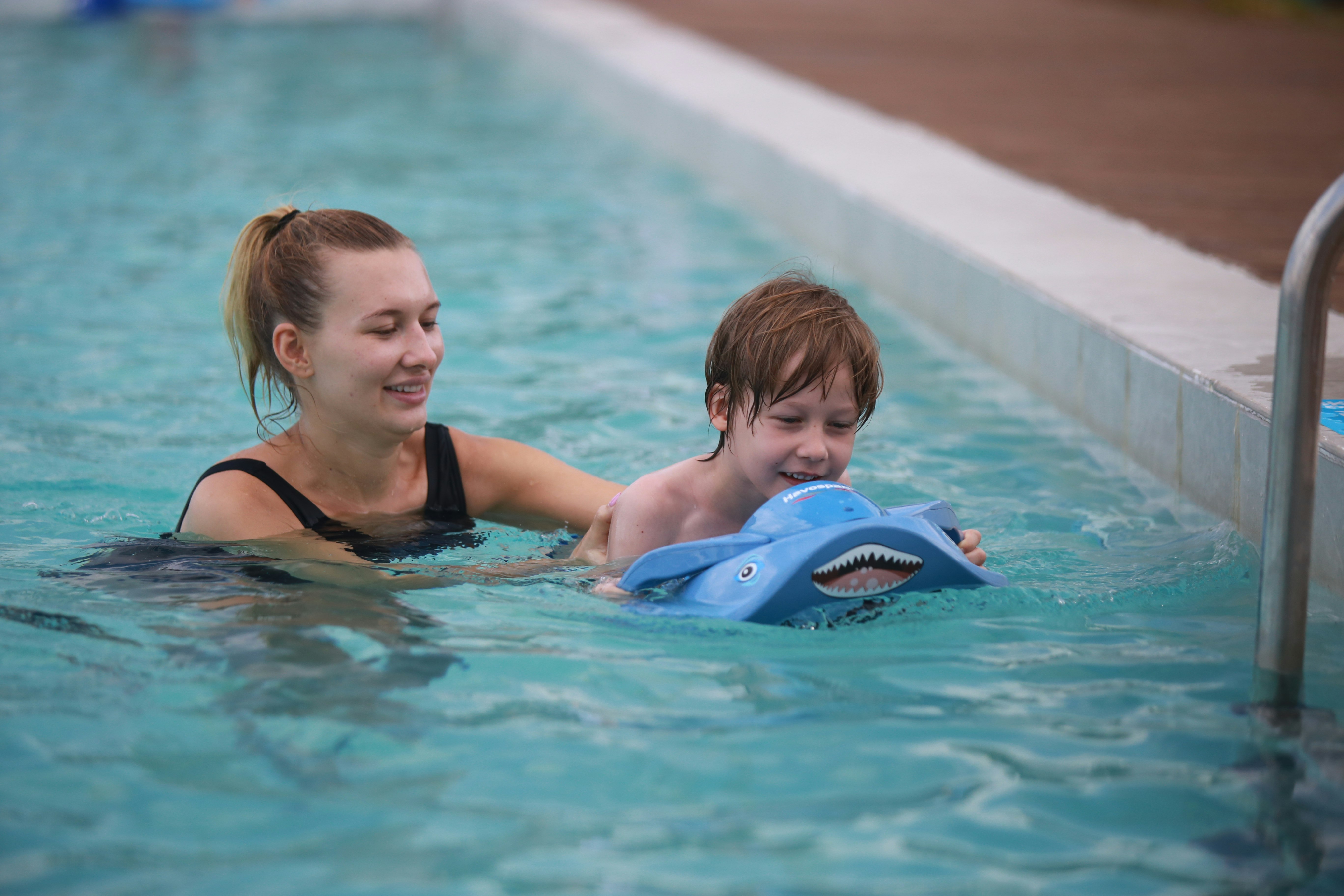 Havospark Sharki Children Kickboard gallery image