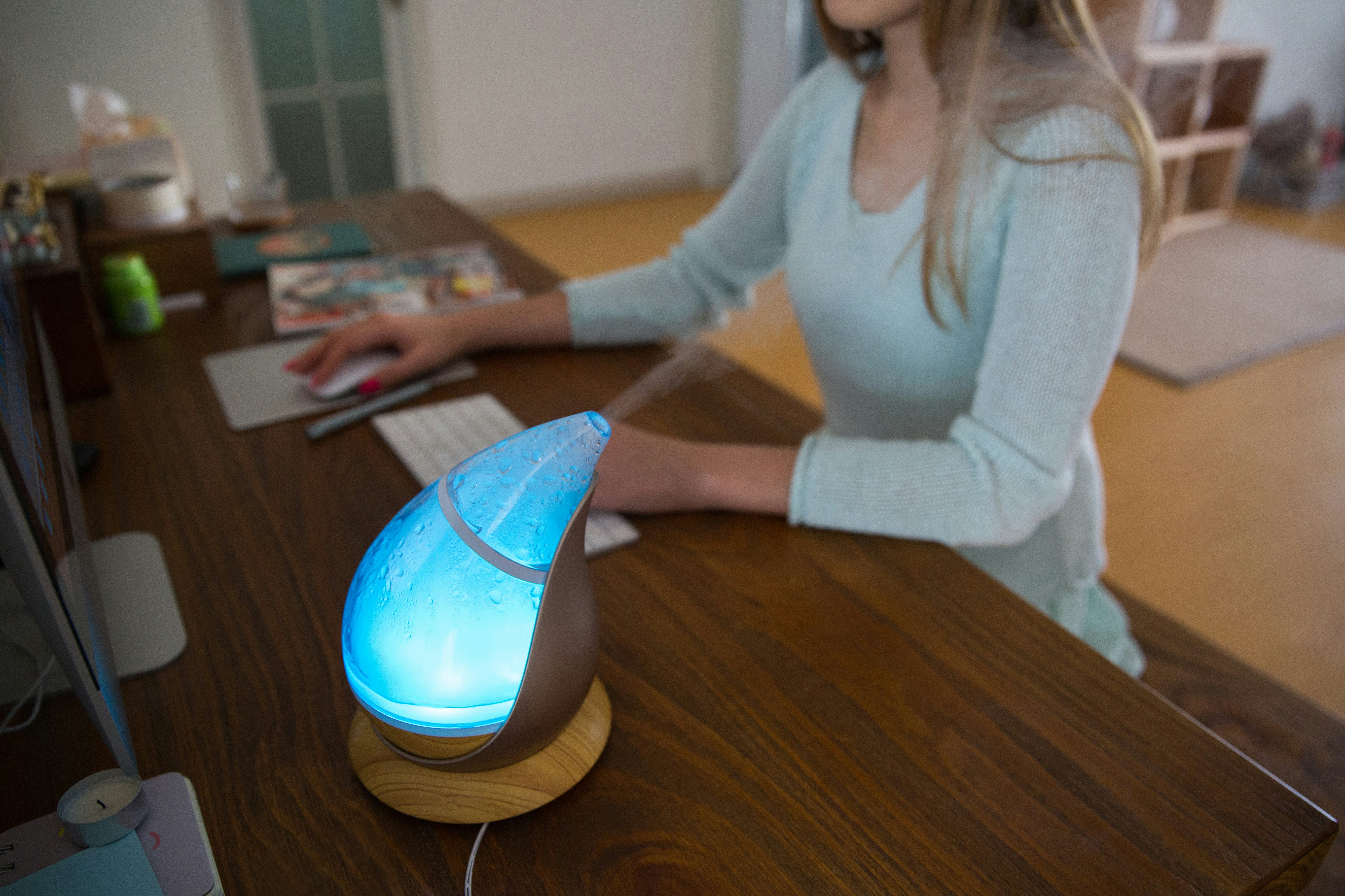 Aickar ELF - The World’s First Transparent Aroma Diffuser gallery image