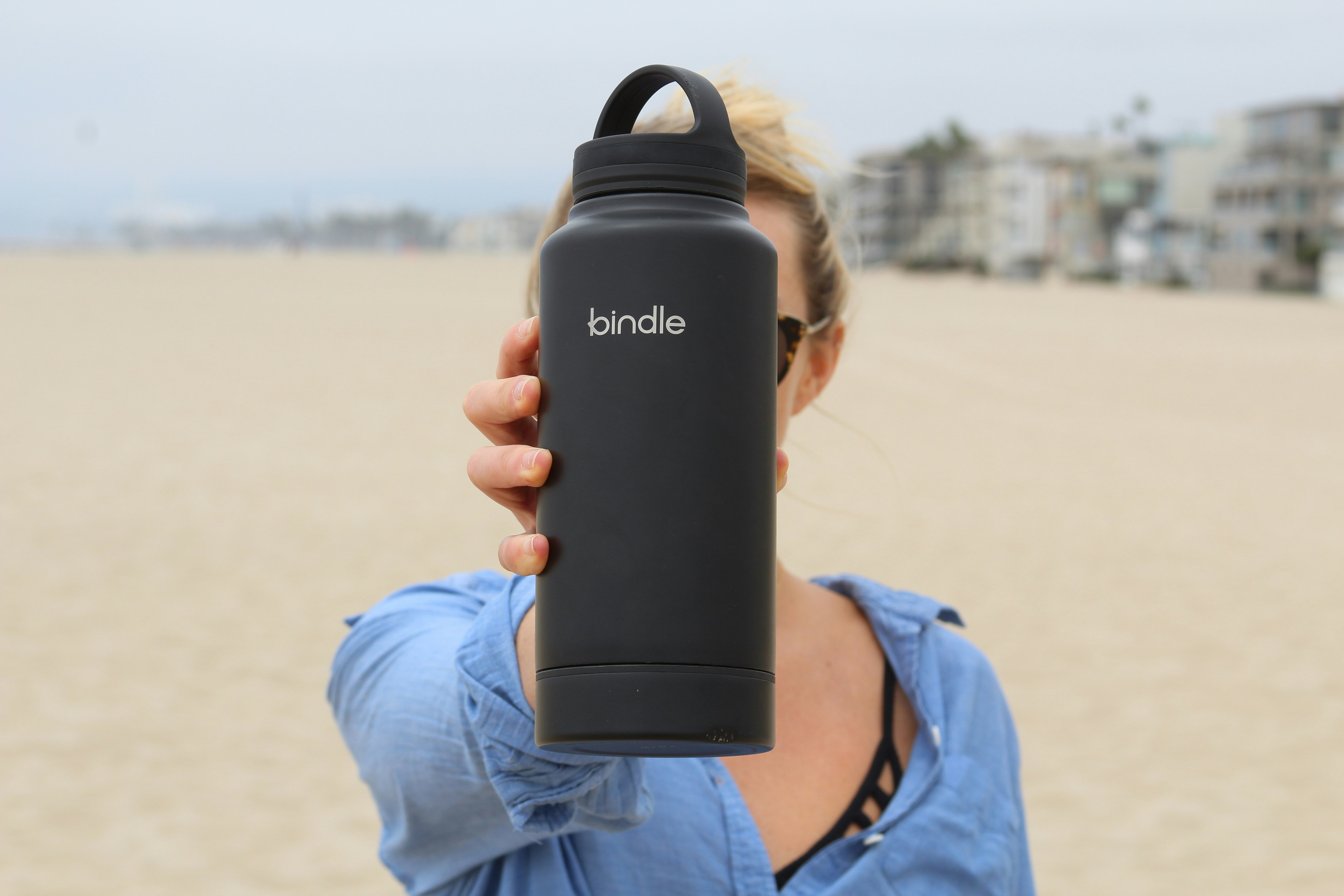 Bindle Bottle: Stainless H2O bottle with integrated storage gallery image