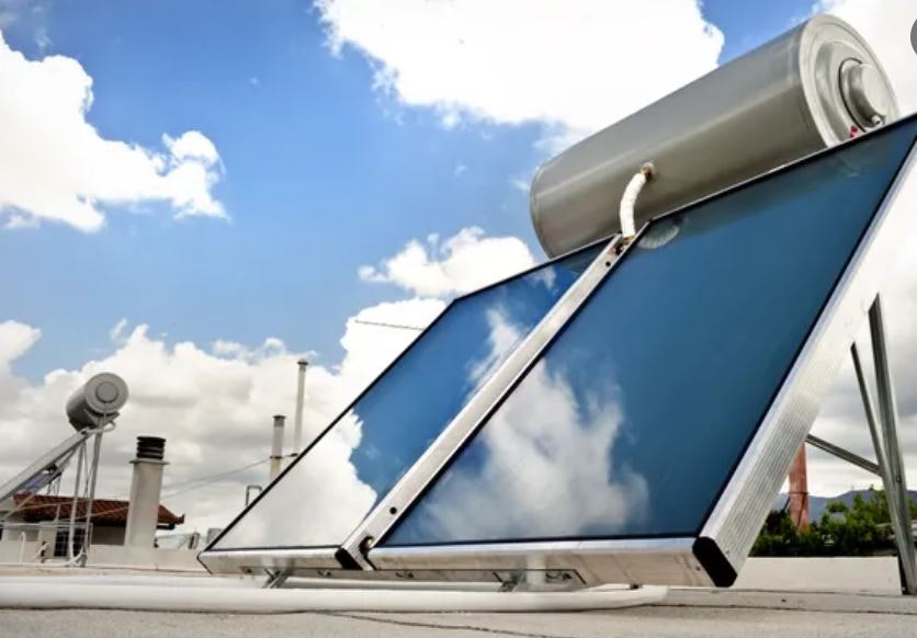 Media Air panas solar 1