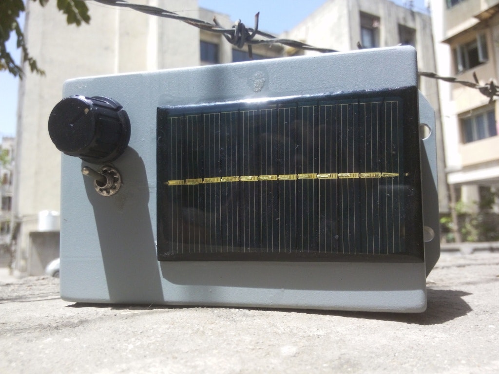 TAME THE BEAST: SOLAR POWER STATION FOR ARDUINO gallery image