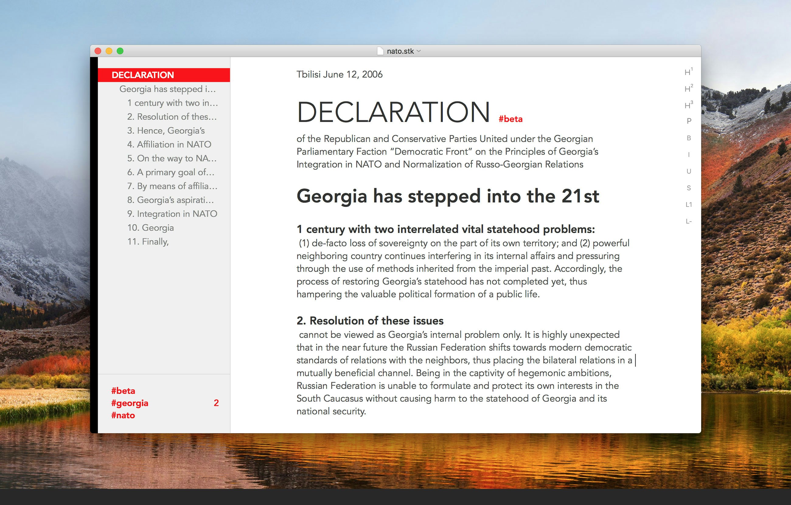 Strike - Powerful outlining app that will make your writing happy