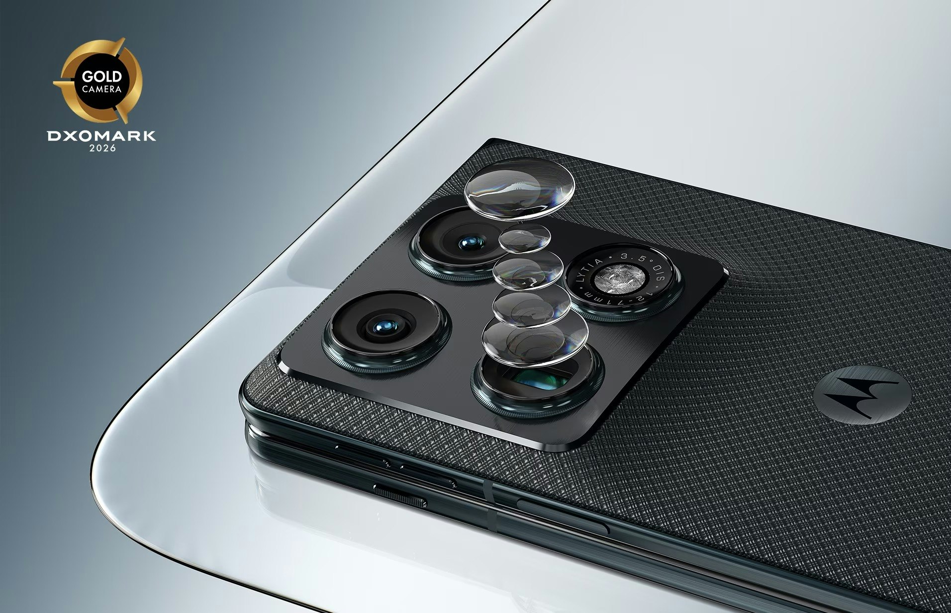 Motorola Razr Fold gallery image