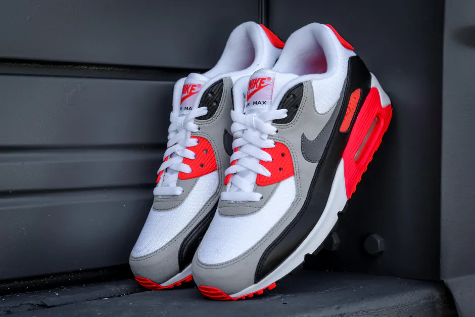 Nike Air Max 90 "Infrared"