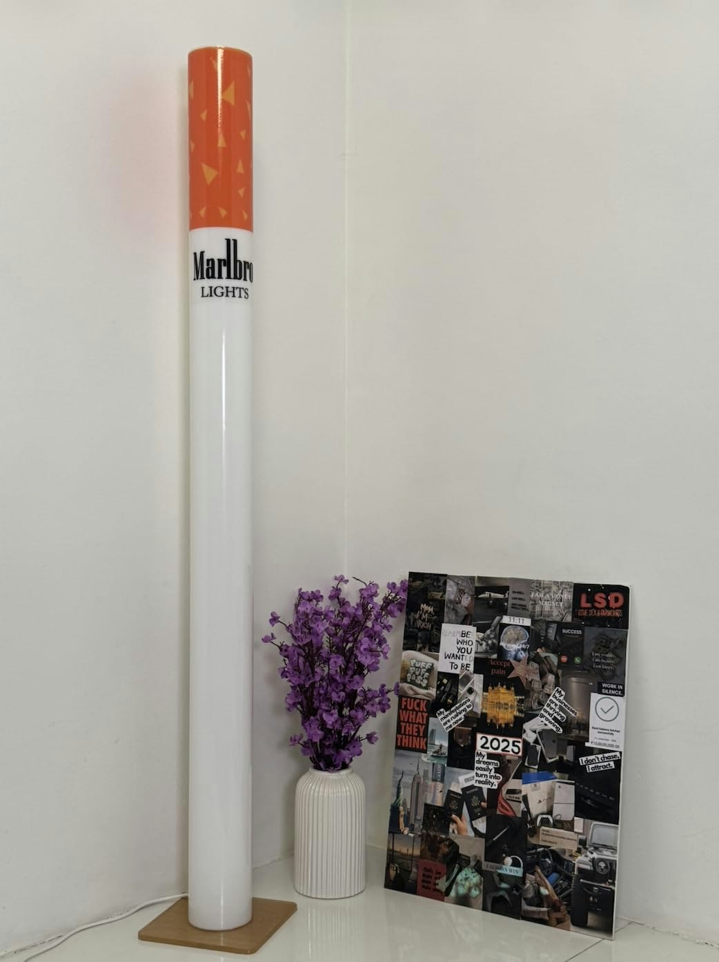 Marlboro Cigarette LED Lamp gallery image