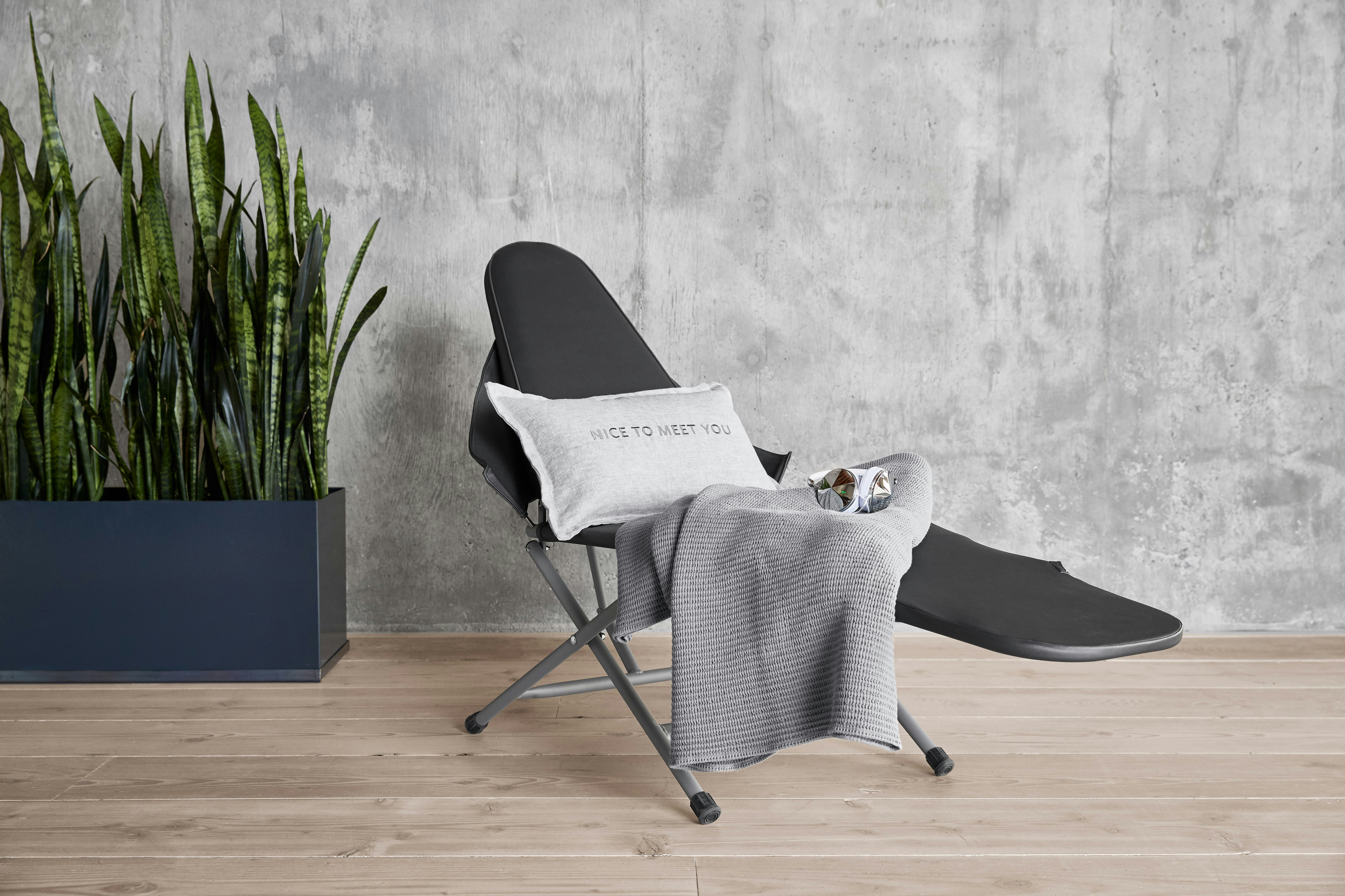 Porcelane gallery image