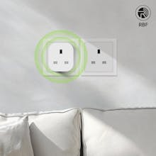 Smart Plug with Energy Monitoring gallery image
