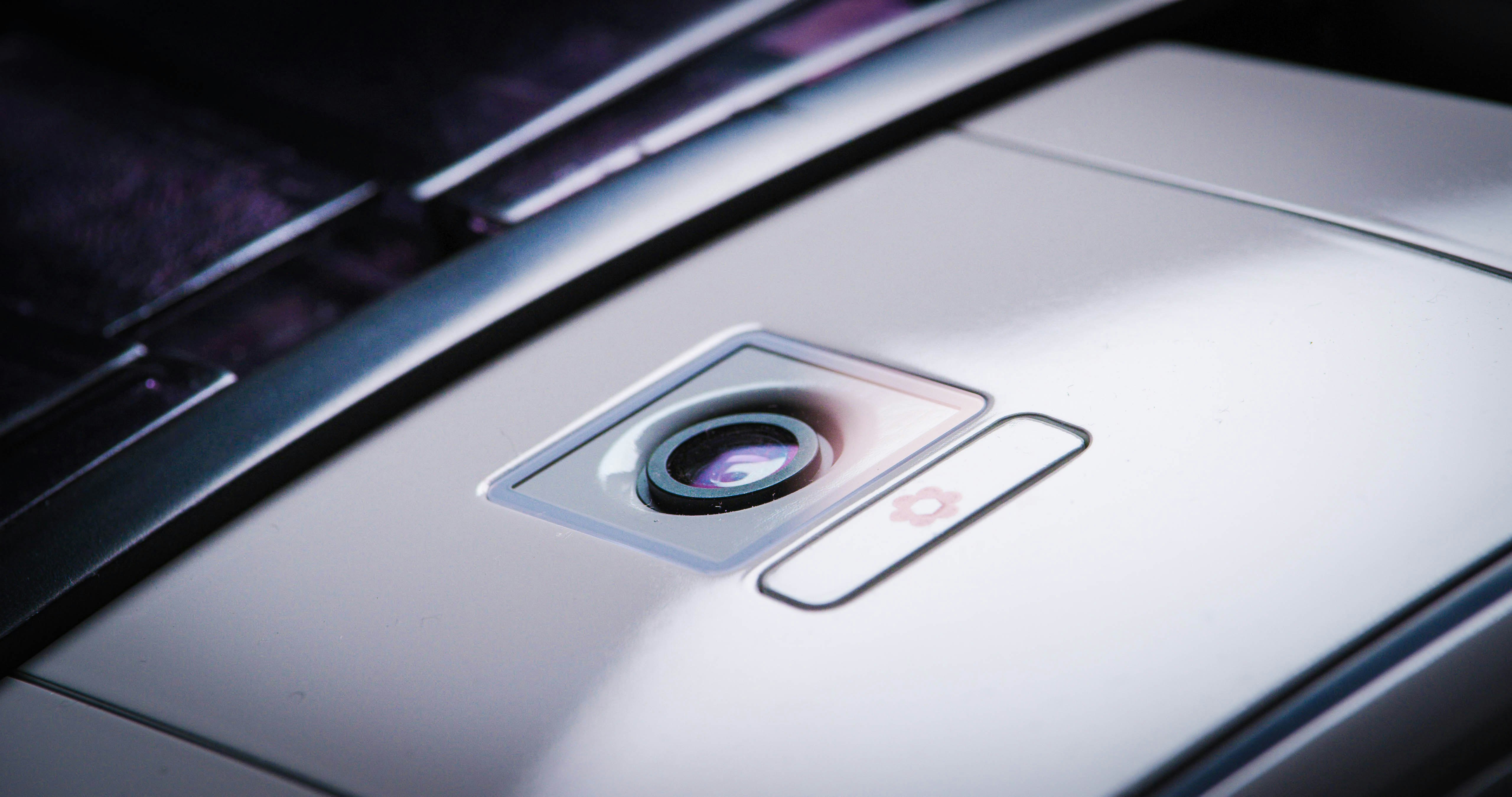 Coral One Ultra gallery image