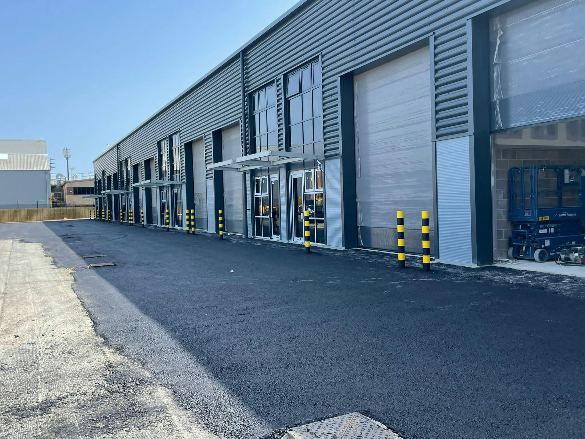 Bumblebee Bollards