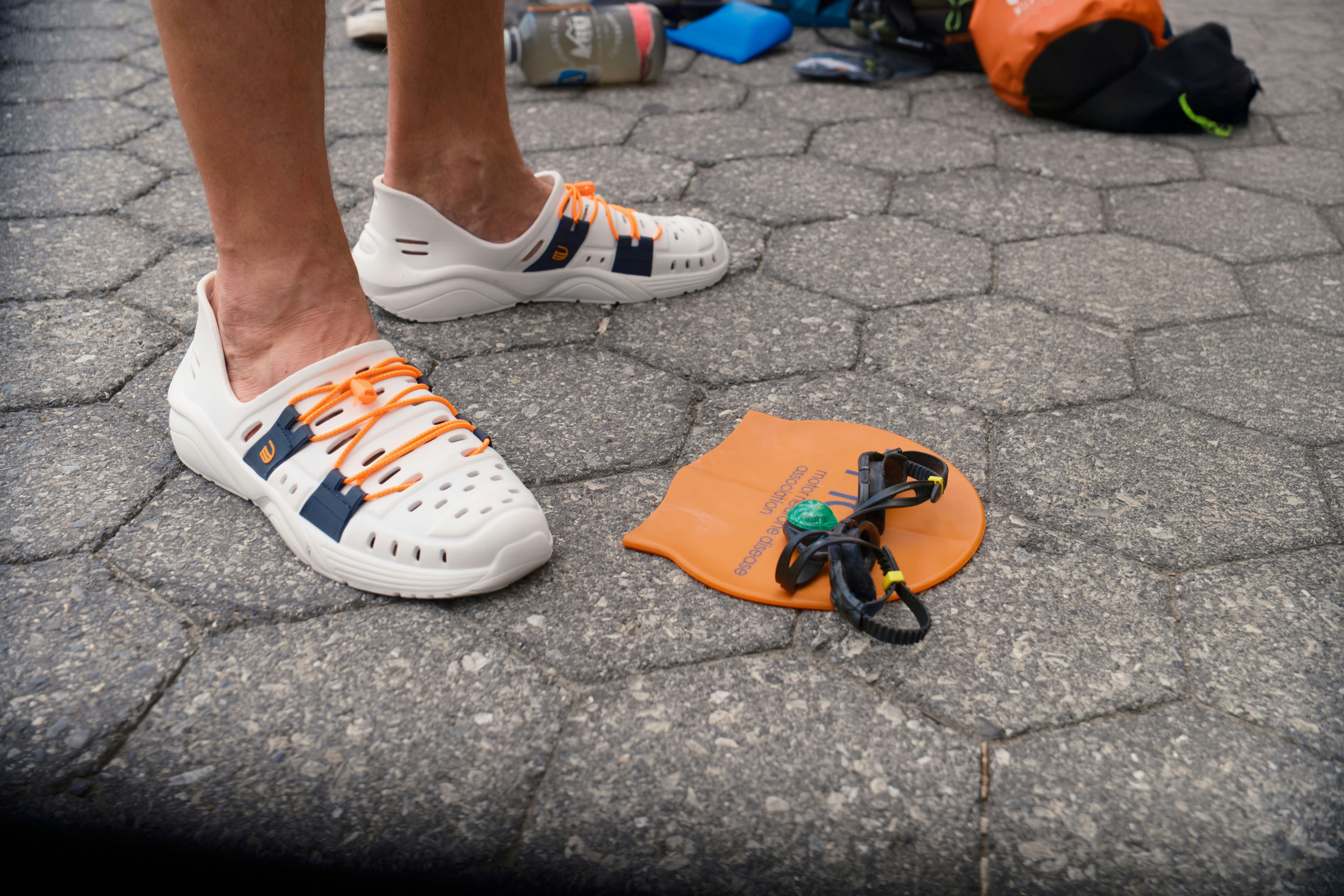 The Ultimate Swim Shoe for Wild Swimmers - If Crocs got a gym pass and a degree in Orthopedics медиа 7