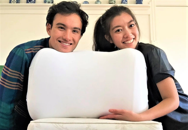 MUTU Pillow gallery image