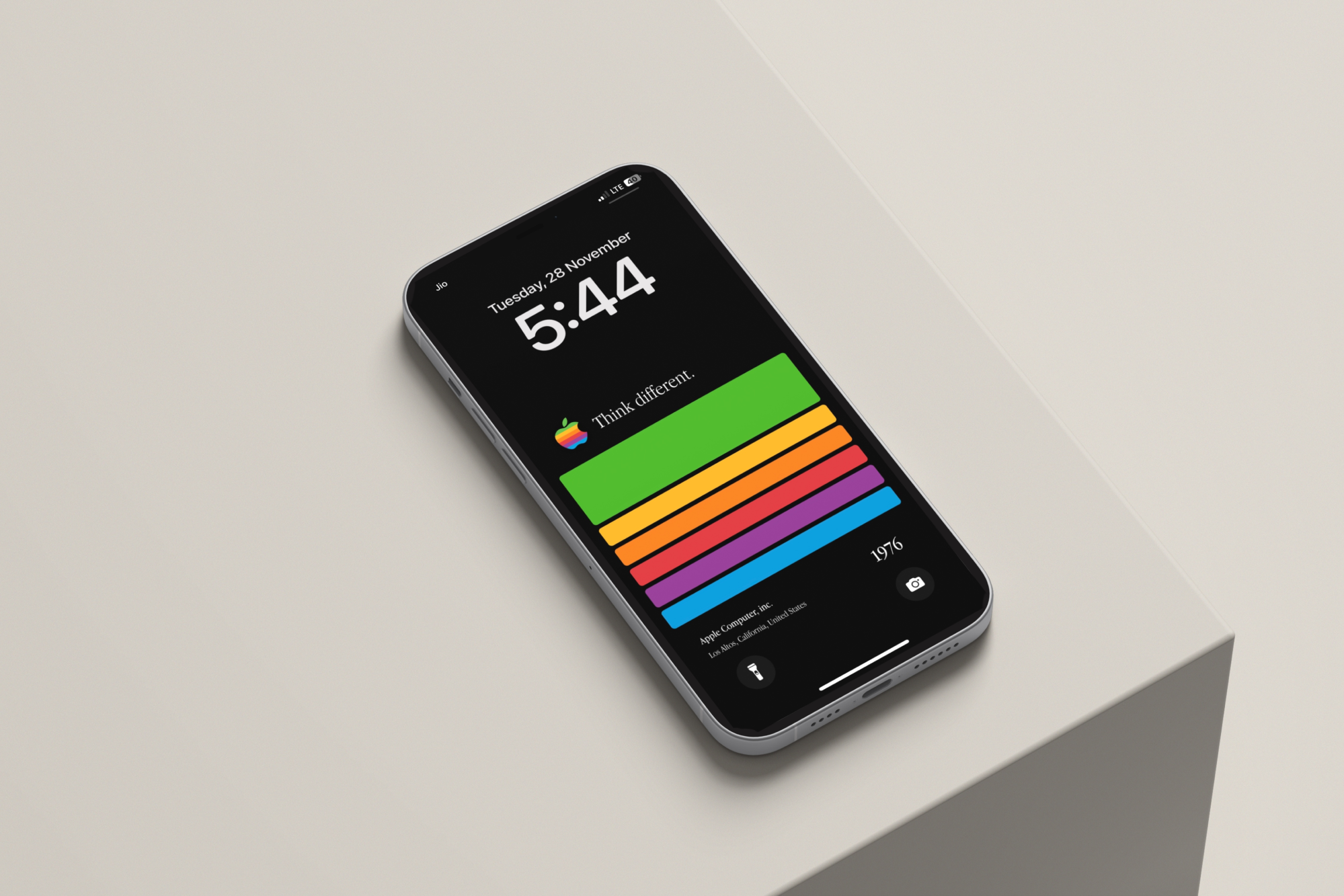 Retro Wallpaper Pack : All Devices media 8