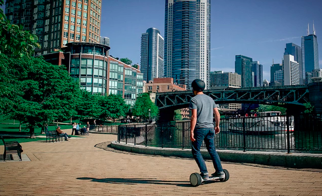 Radical MOOV gallery image