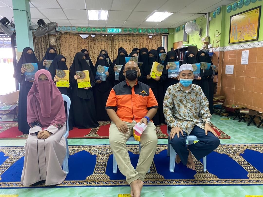 Al-Quran 35 Dalam 1 - Ade Azhar gallery image