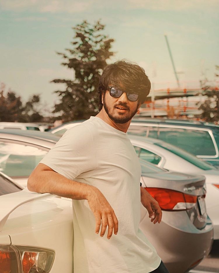 Mumbiker Nikhil | Age, Wiki, Biography